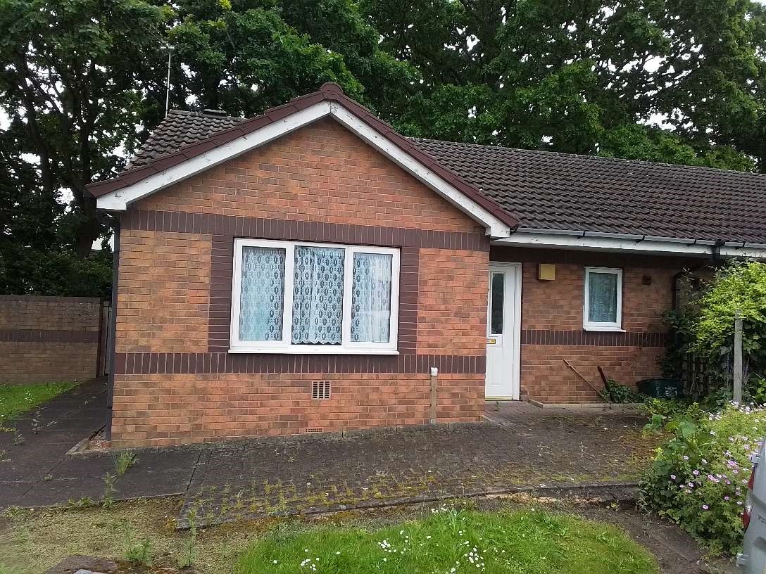 St Leger Property Details